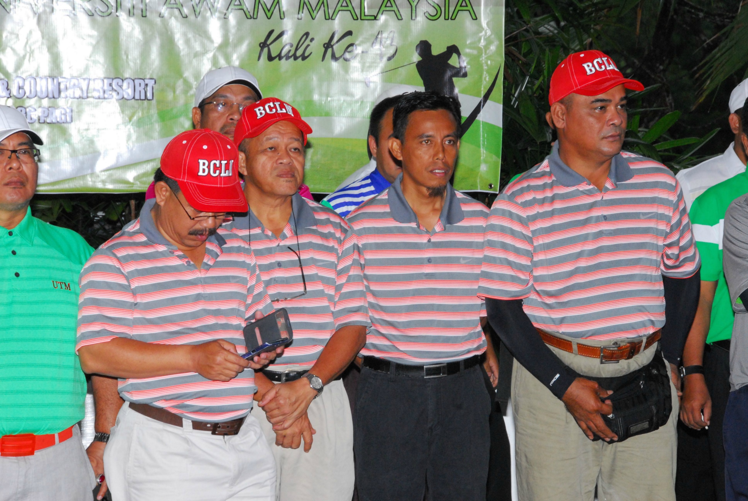 PRO15 157 GOLF DSC 0056.JPG